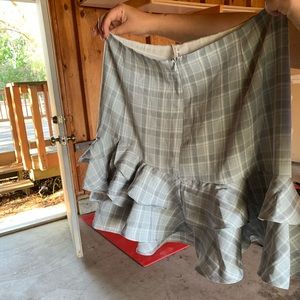 Matching skirt set!